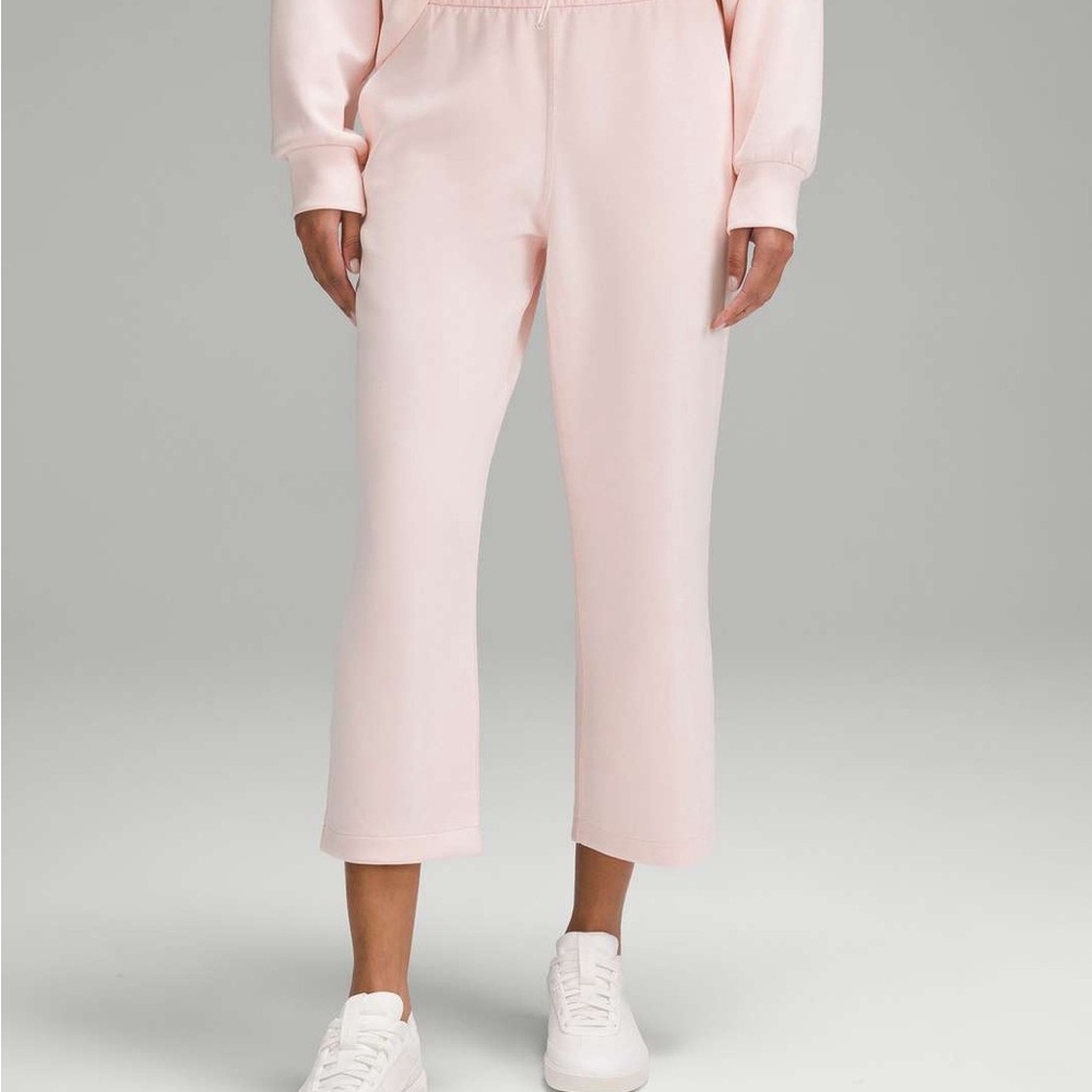 Lululemon Softstreme High-Rise Straight-Leg Cropped Pant
